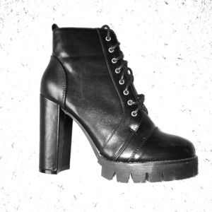 Black Leather Heel Booties- size 9 1/2
